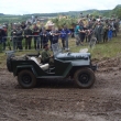 apajev - jeep v vchodu.